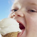 アイスクリーム頭痛